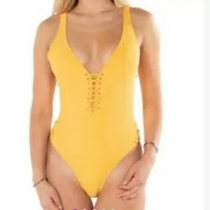 - - TINI BIKINI SEXY ONE PIECE BATHINGSUIT NWOT